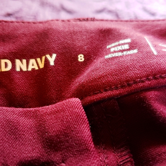 Old Navy High Waisted Pixie Flare pants Maroon 2 for 20 - Picture 4 of 8